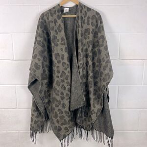 Woolrich women’s textured luxe soft leopard print blanket shawl